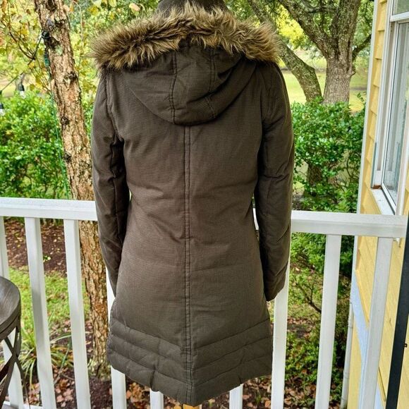 Soia & Kyo Herringbone Down Parka with fur lined zip off hood. Size Petite Small - Picture 4 of 10